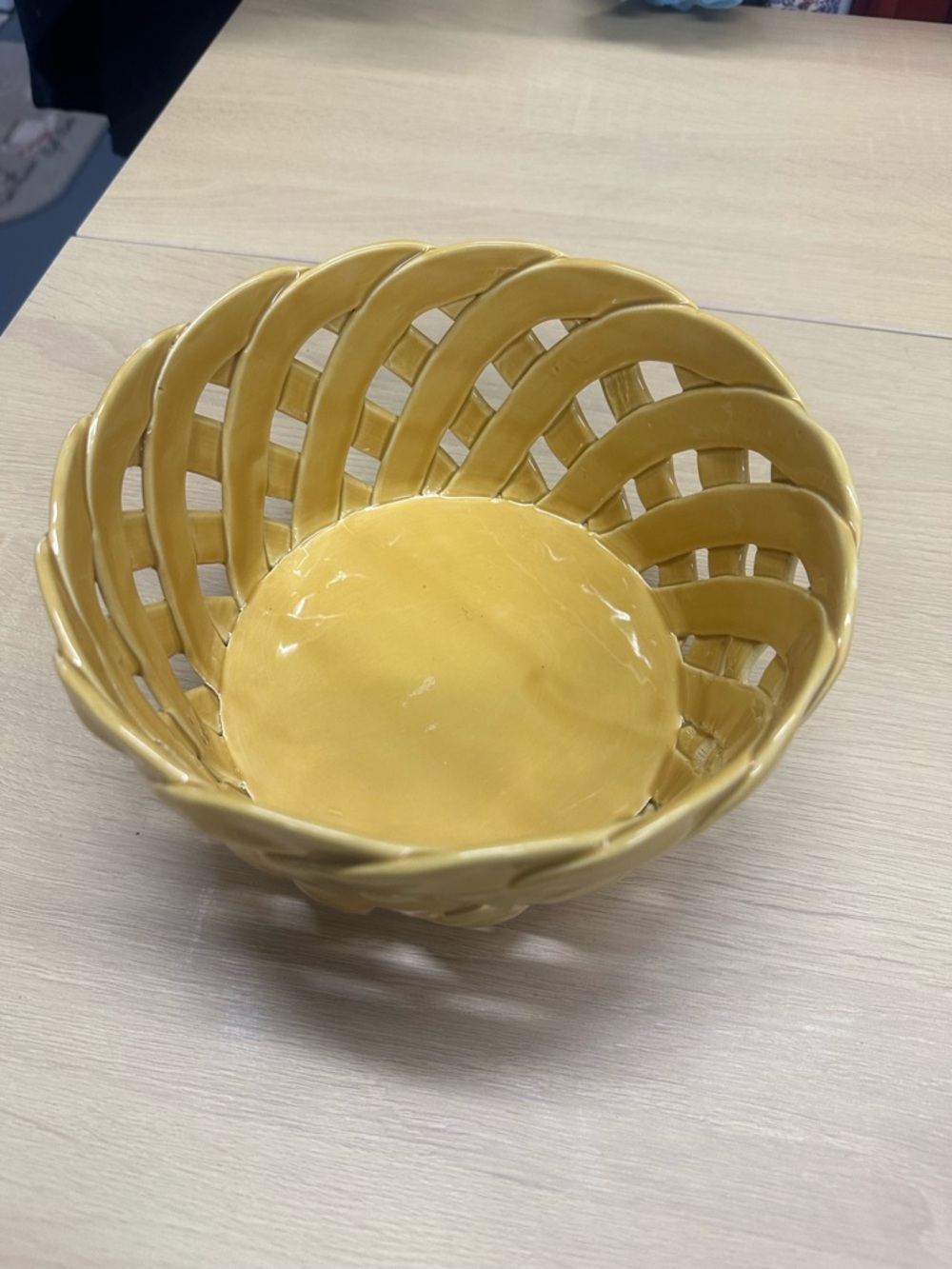 Artimono Earthware Yellow Ceramic Woven Basket EUC - Picture 2 of 4